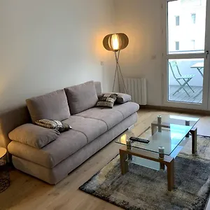 tres-bel-appartement-t2-de-standing-entierement-meuble.hotels-rhonealpes.com/