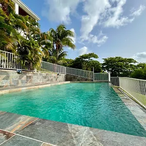 bleu-soleil.comcaribbean.com/